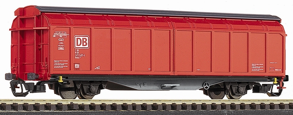 Sliding wall box car<br /><a href='images/pictures/Roco/37545.jpg' target='_blank'>Full size image</a>